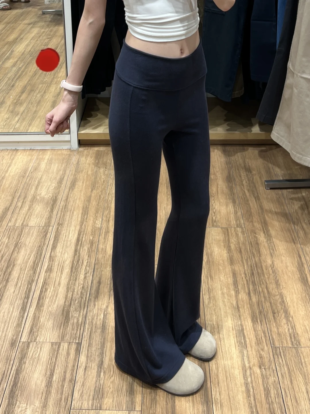 vocal！！！好穿到哭?59?这条微喇裤太绝了！！