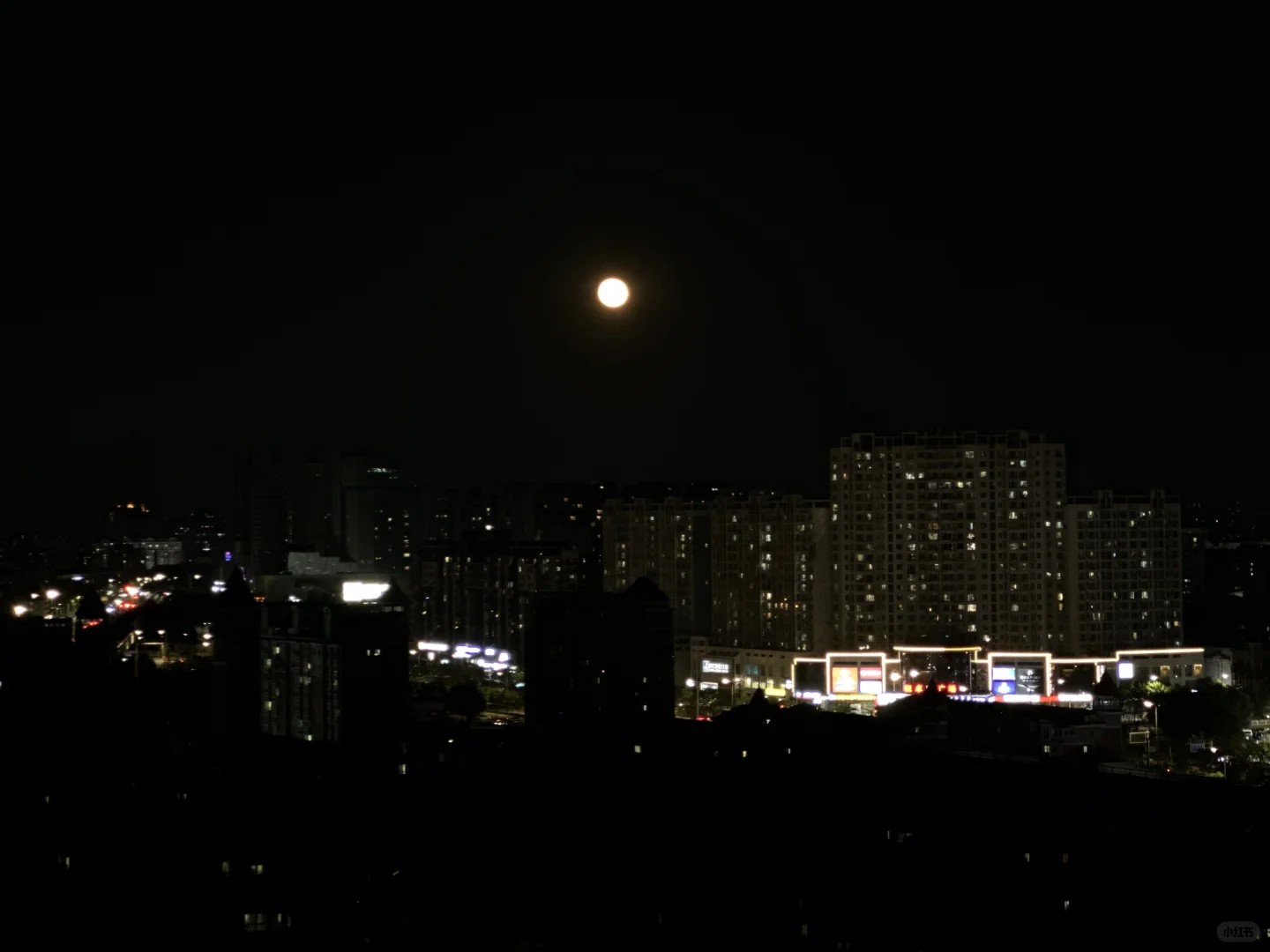 城市市集不是展销会，不是支个帐篷就可以