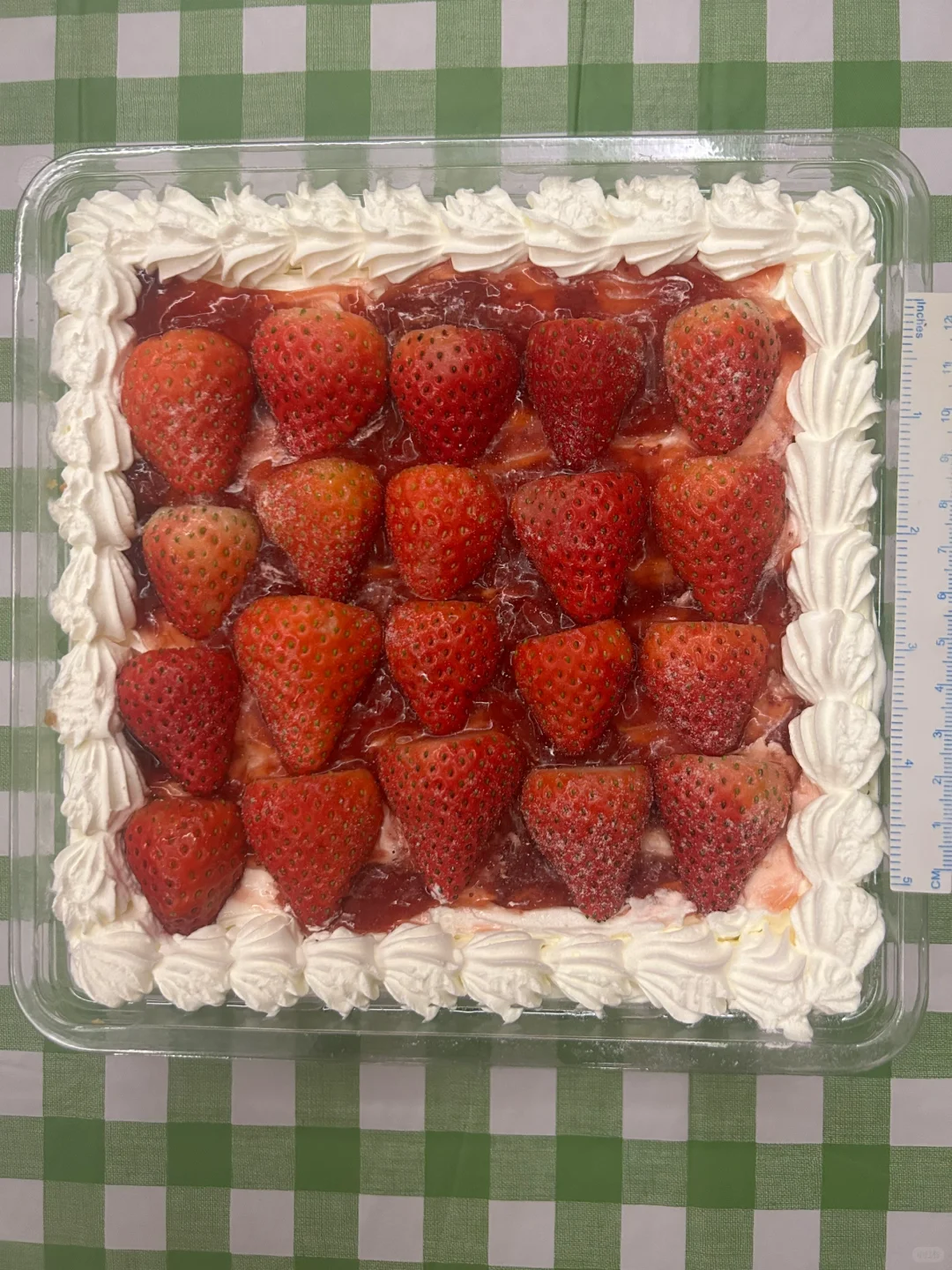 好是面包·草莓盒子