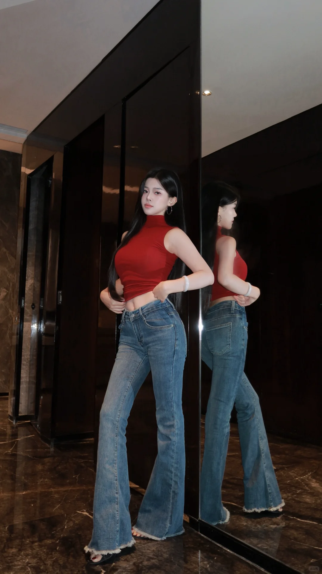 辣妹都给我去学这个姿势！?