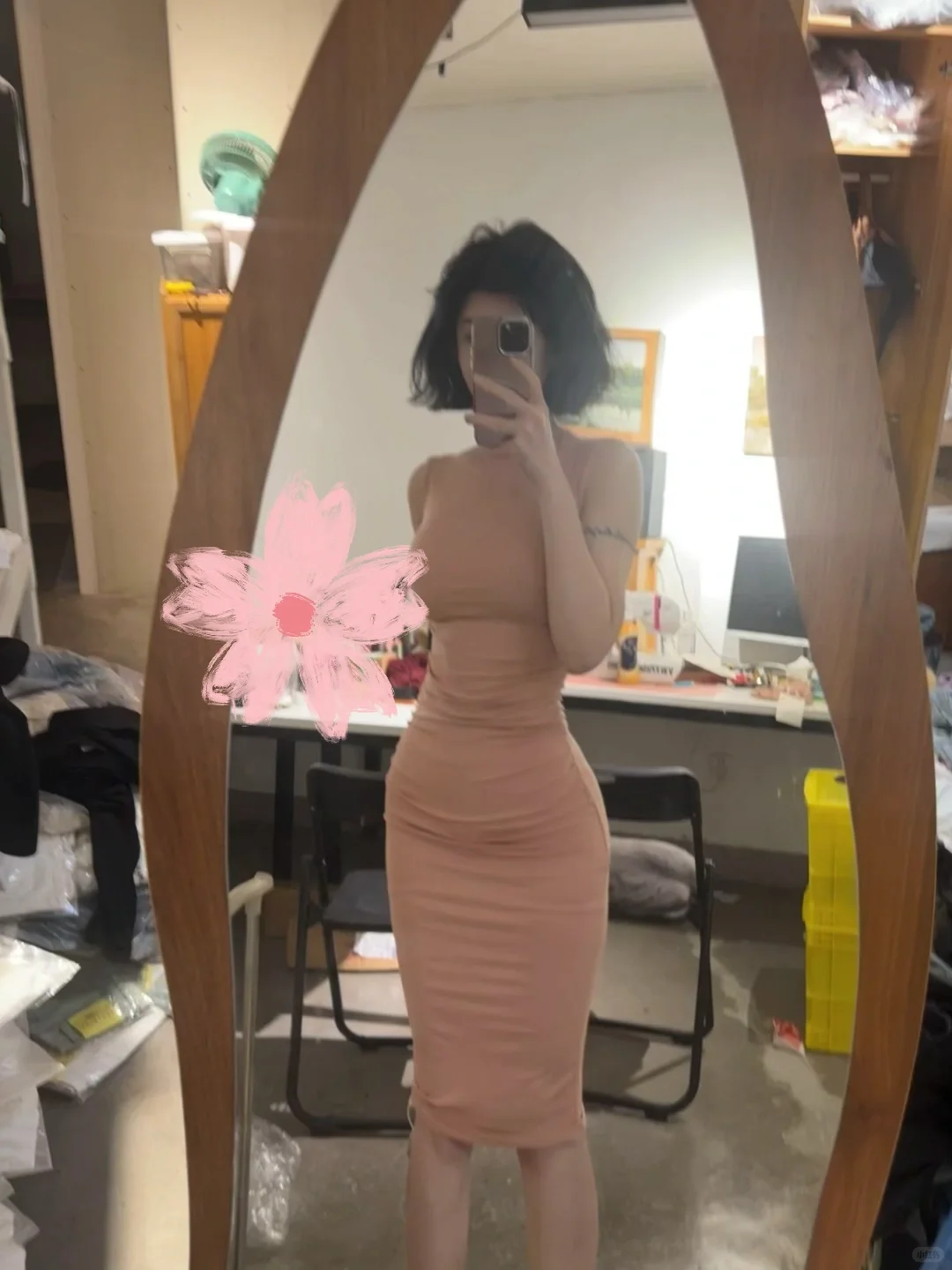 穿这条裙子被搭讪率+200%…但我还没实测?