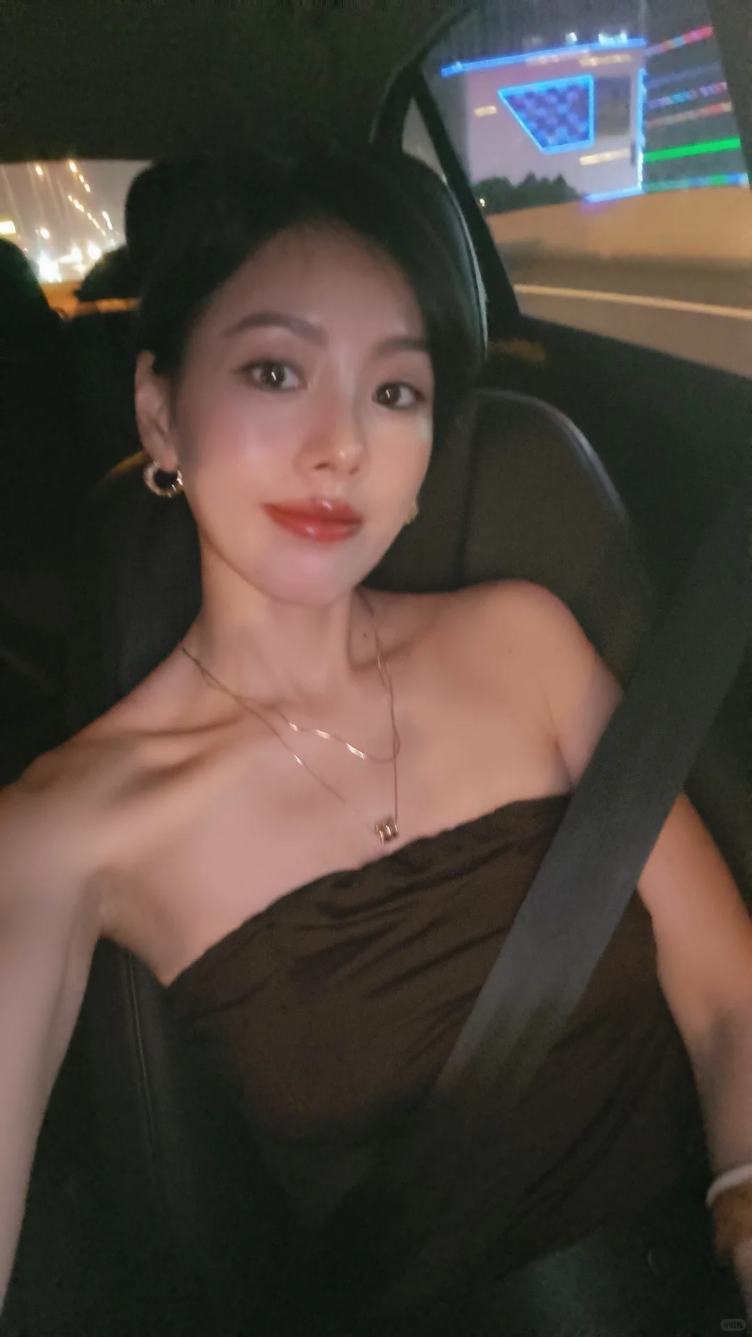 38岁单亲辣妈，不基础的姐姐谈的弟弟就基础