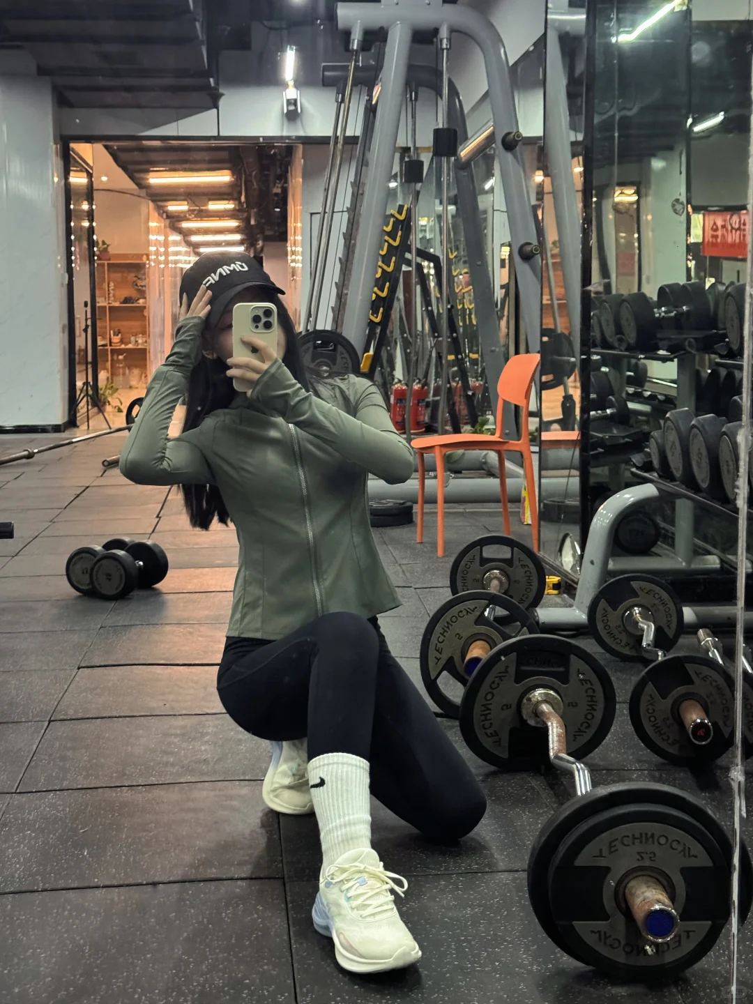 我宣布瑜伽裤就是运动女孩的黑丝