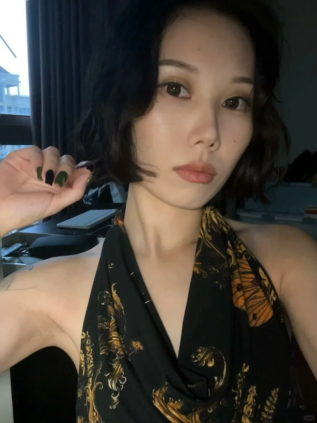 一组不好意思发在pyq的小妈风自拍?