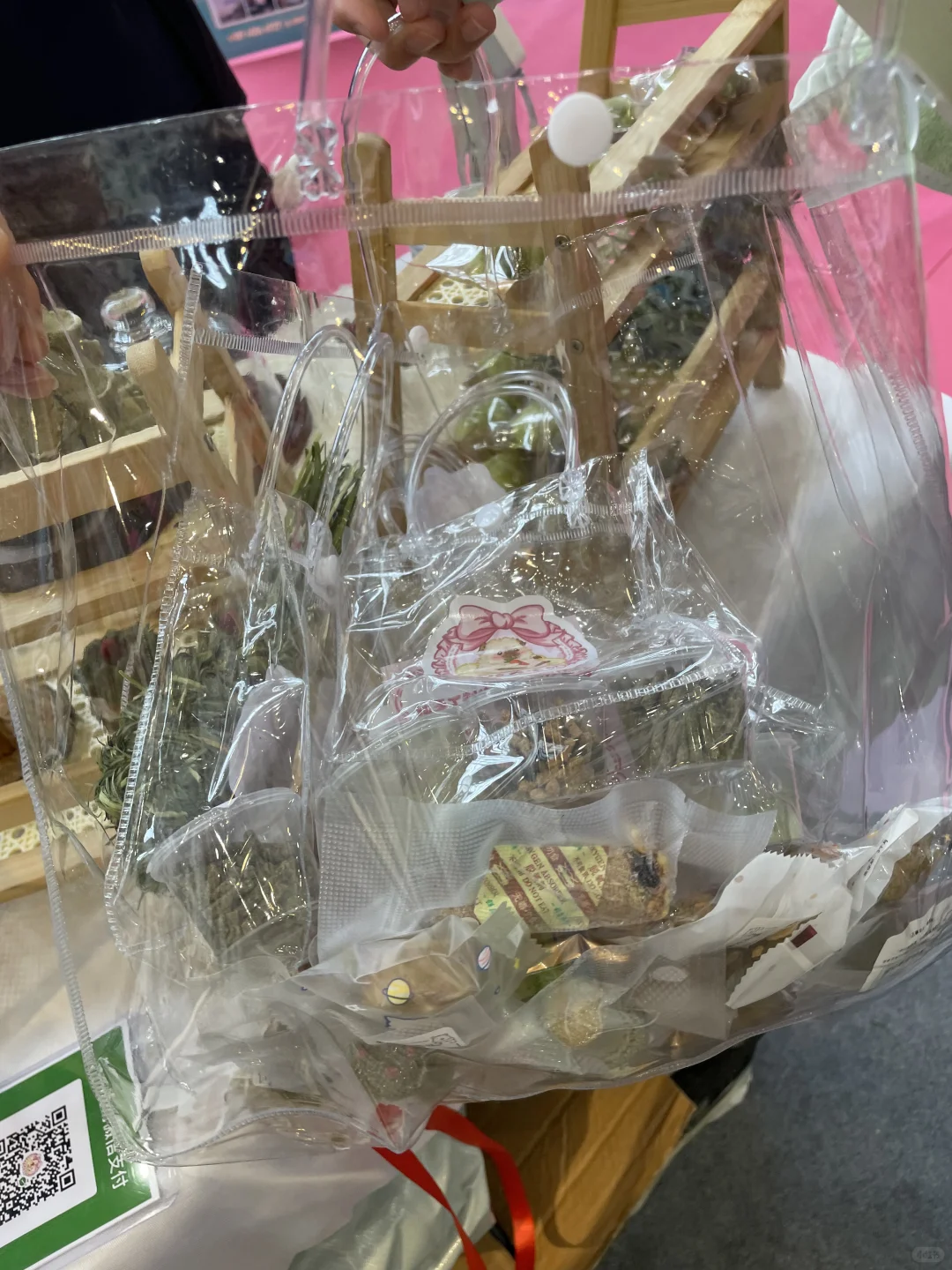 我们参加会展了兔子草饼铺子