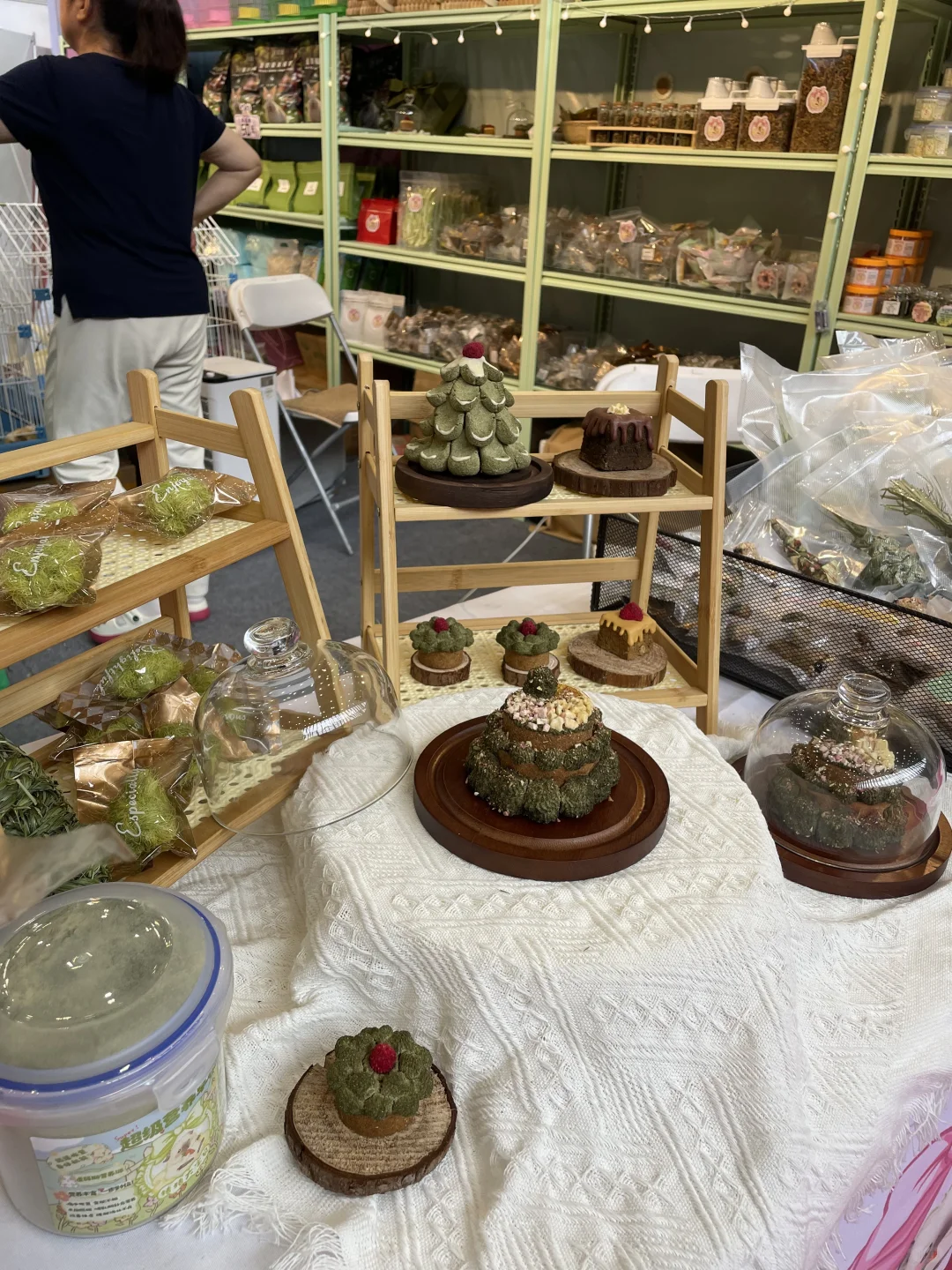 我们参加会展了兔子草饼铺子