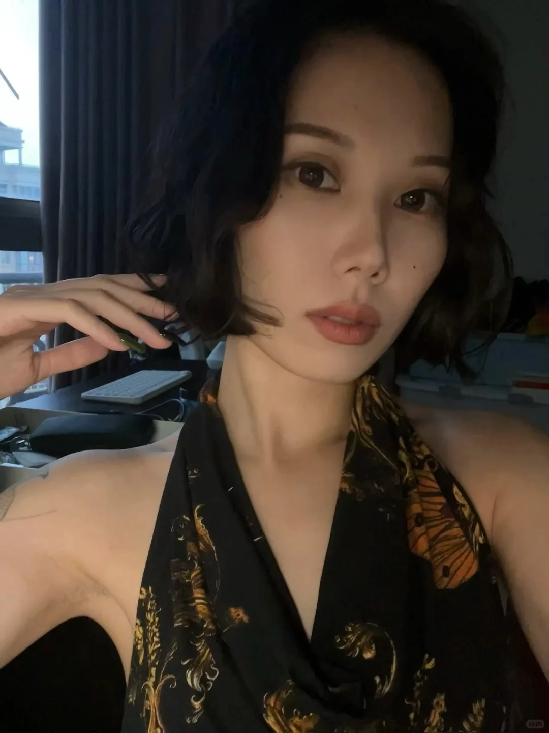 一组不好意思发在pyq的小妈风自拍?