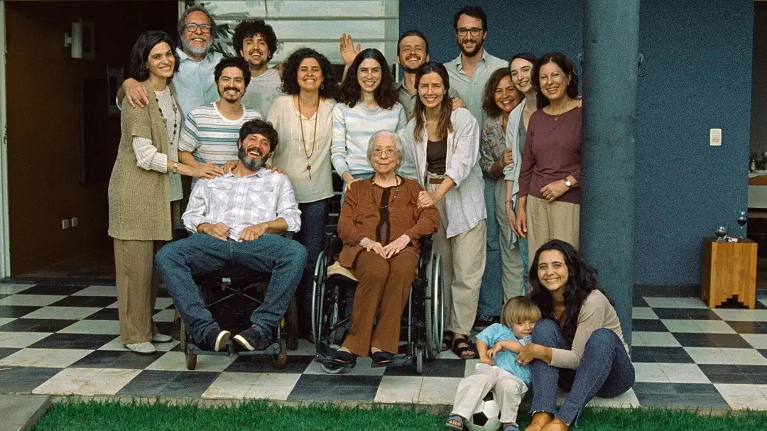 沉默坚韧的抵抗——《我仍在此》