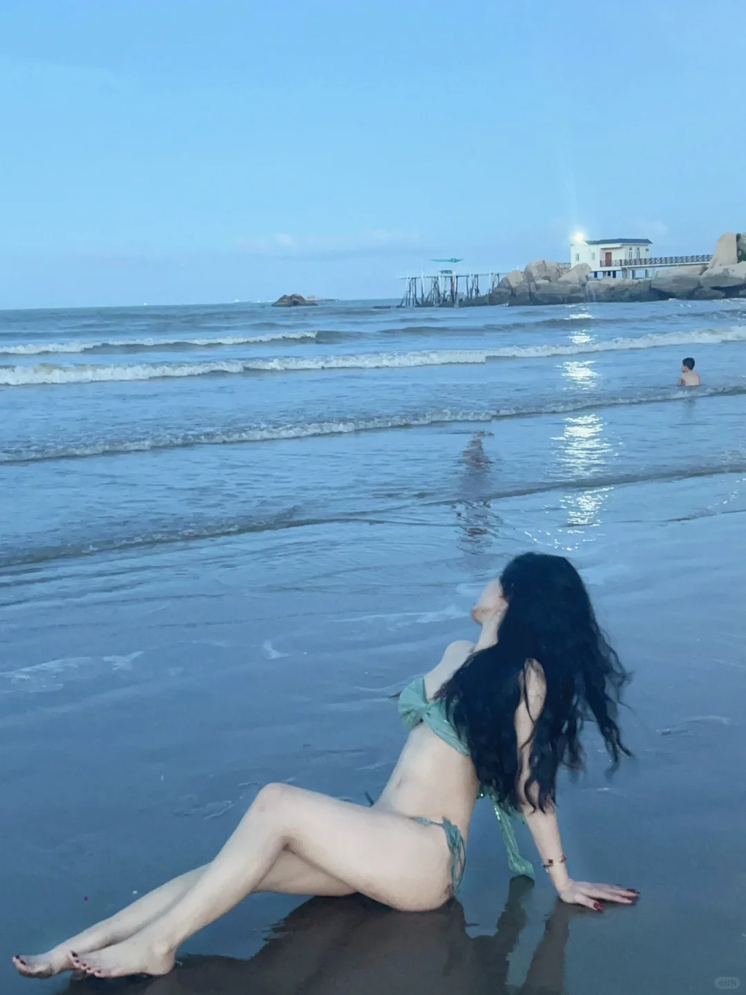 海边不穿bikini穿什么