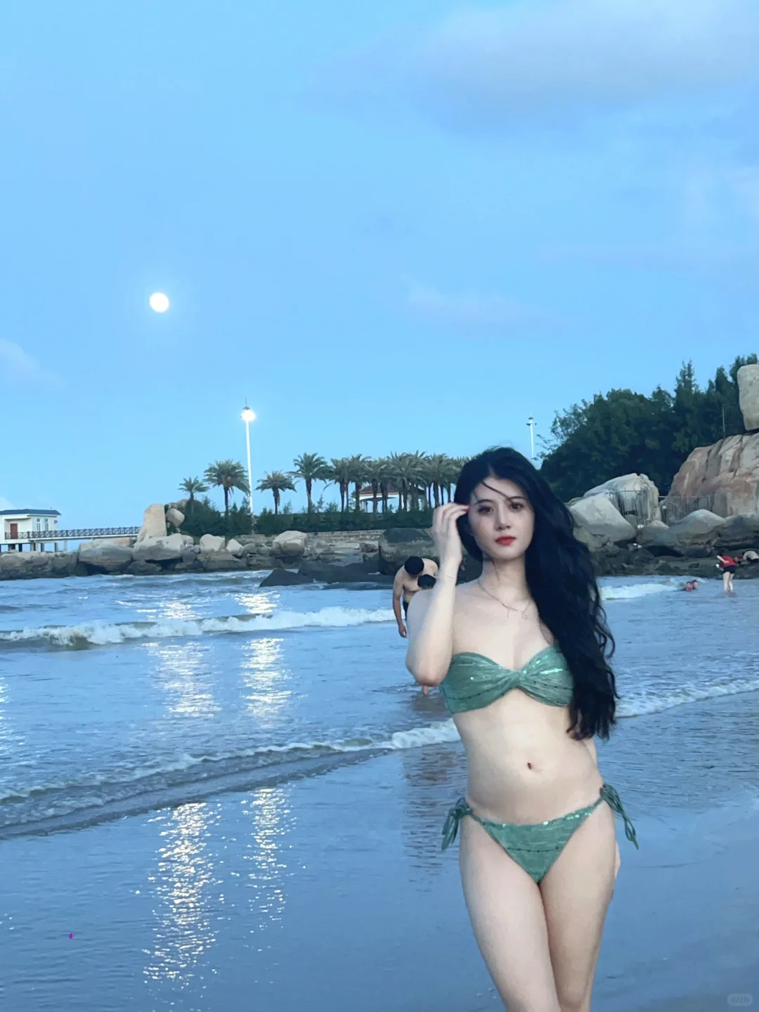 海边不穿bikini穿什么