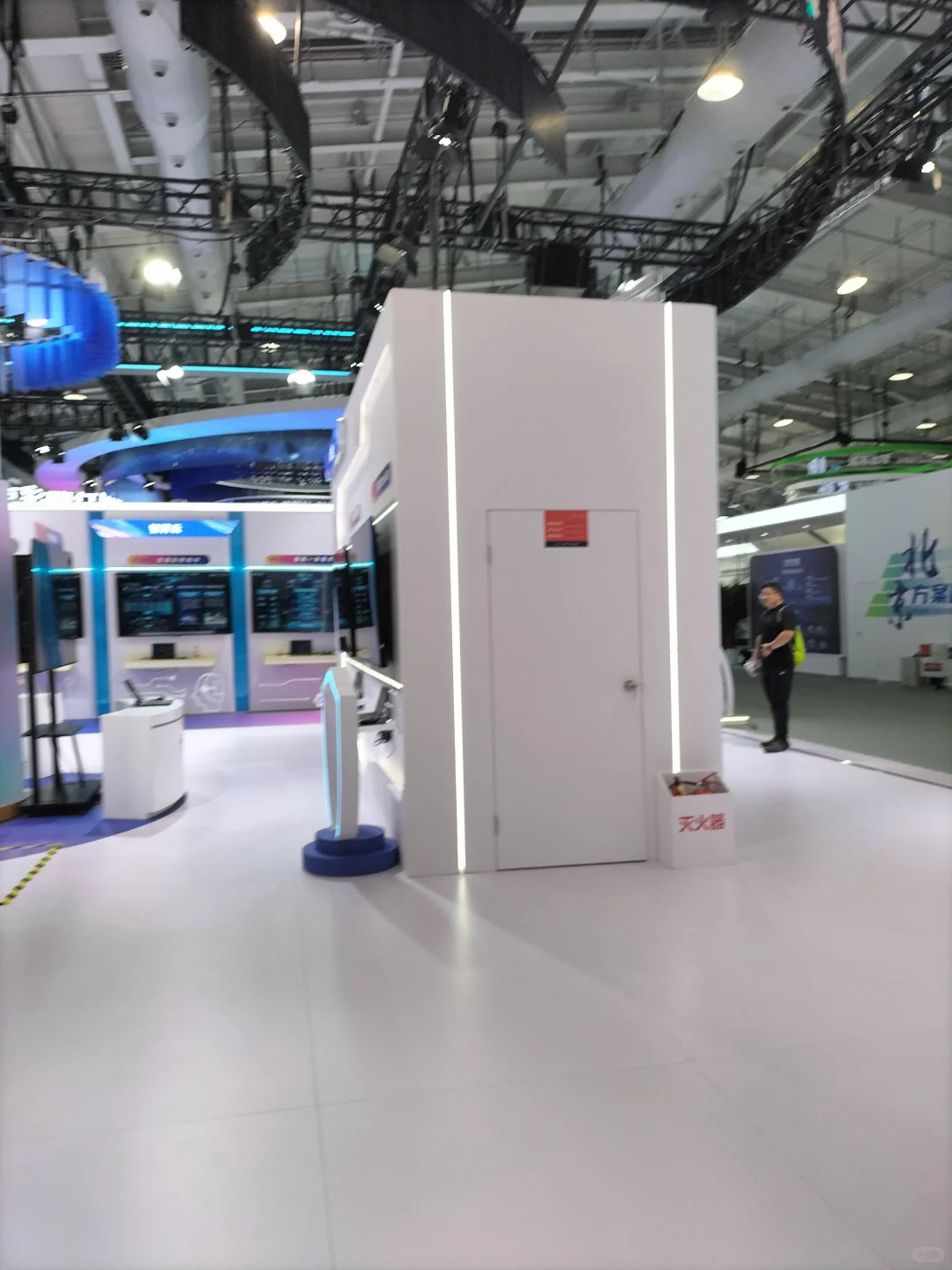 2025都贸会中国电信展台