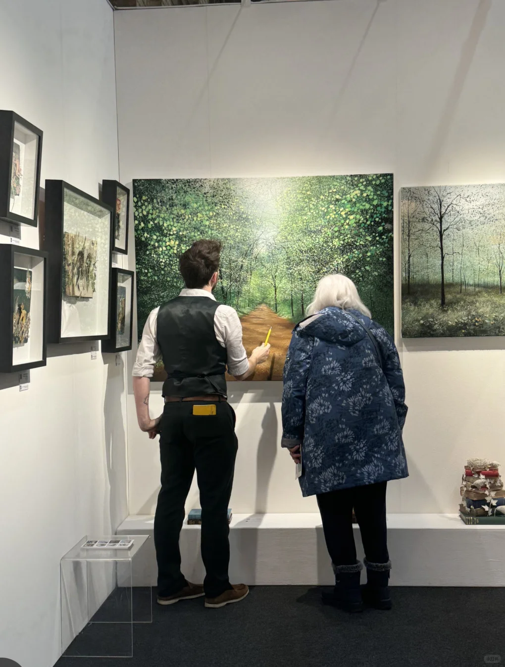 纽约平价艺术品交易会，女性艺术家被低估？