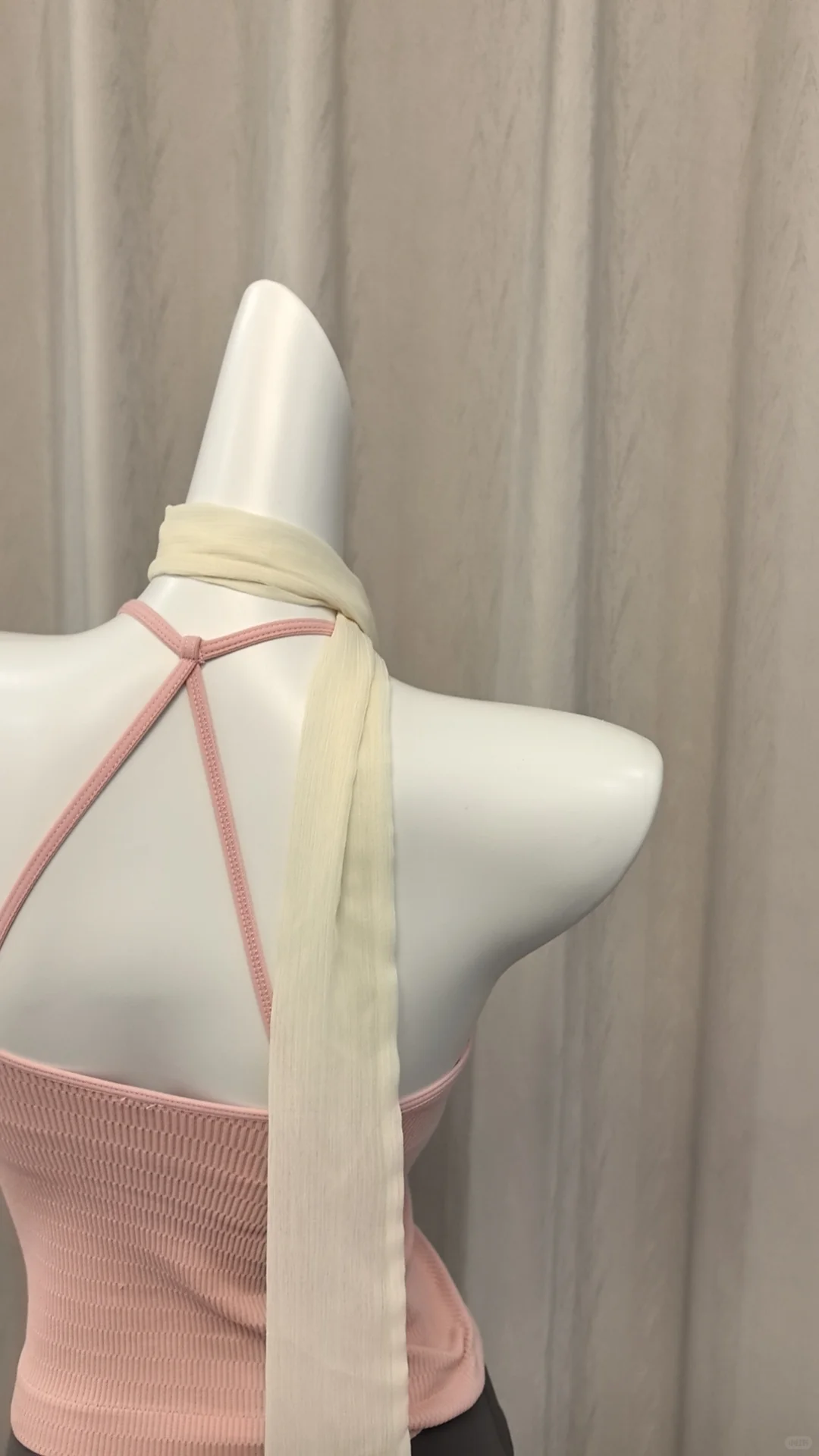 发现一个很绝的瑜伽服组合！