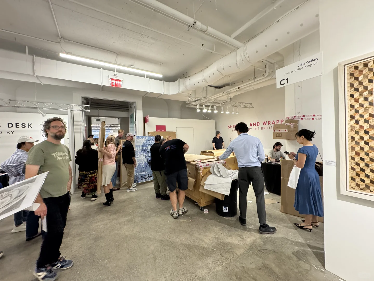 纽约平价艺术品交易会，女性艺术家被低估？