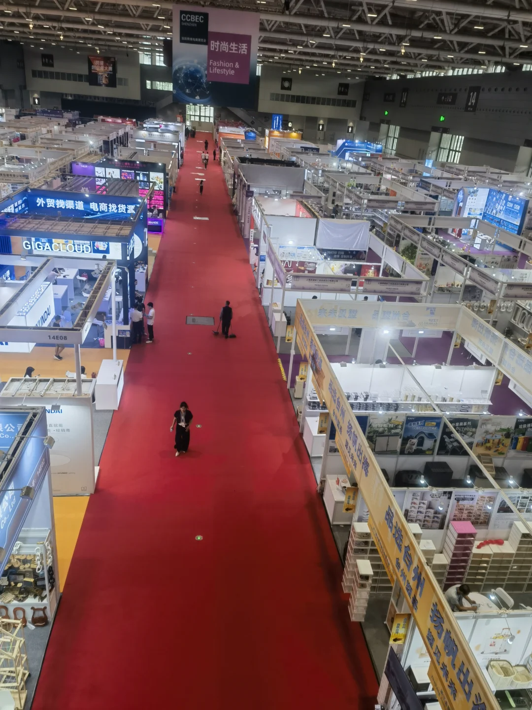 有没有大神PS点人，没办法给老板交差