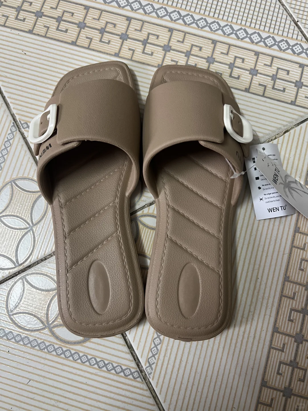 带2岁宝宝勇闯东盟博览会