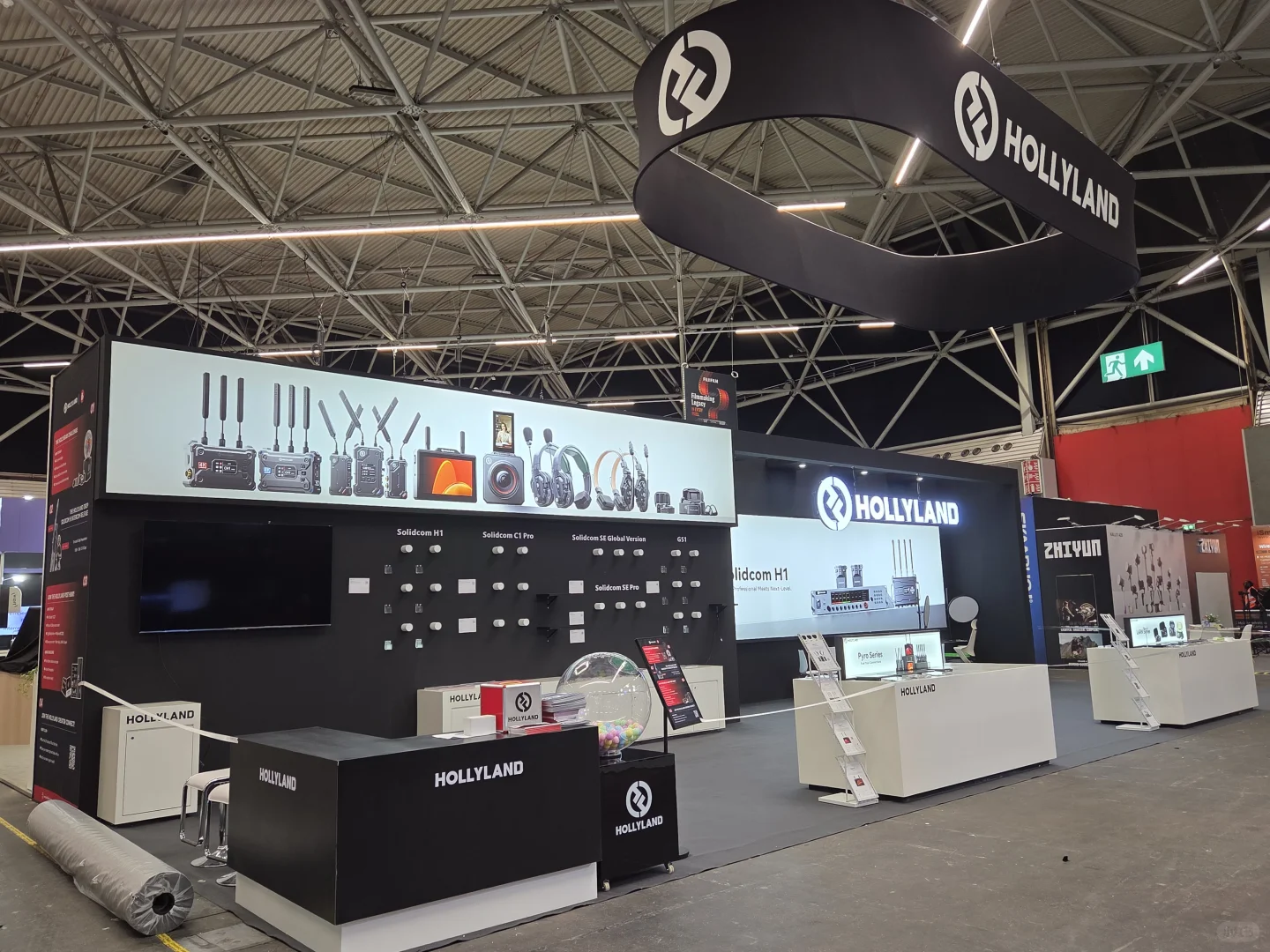 ??宝宝，你是一个展会全能特种兵