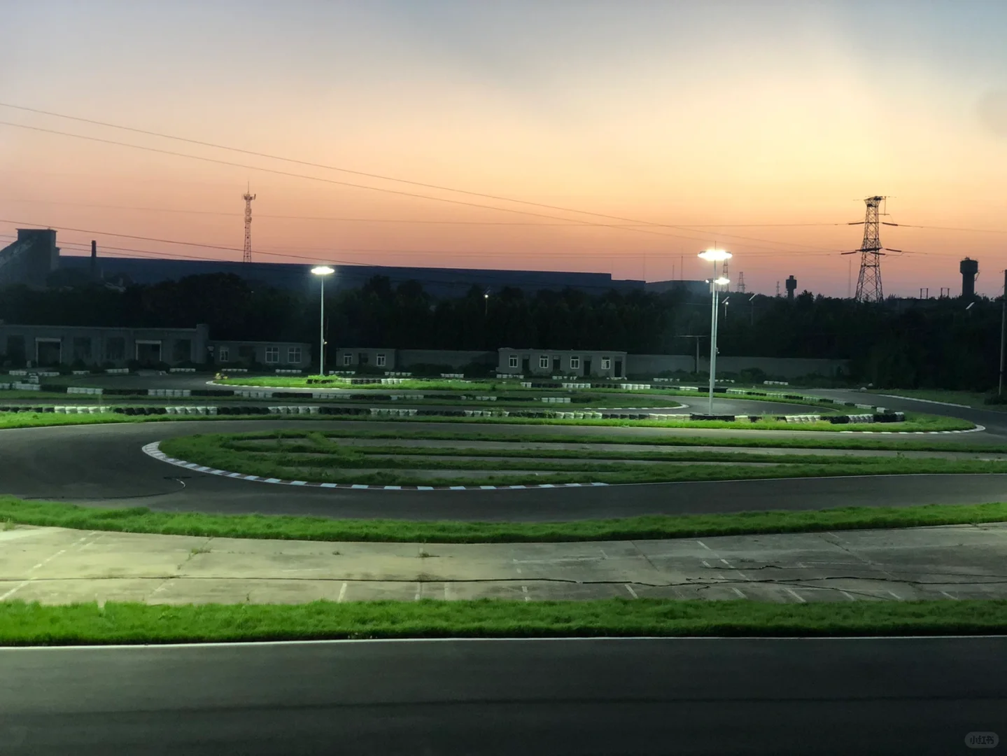 应该是河北省最大卡丁车场了 邯郸菲尔瑞斯