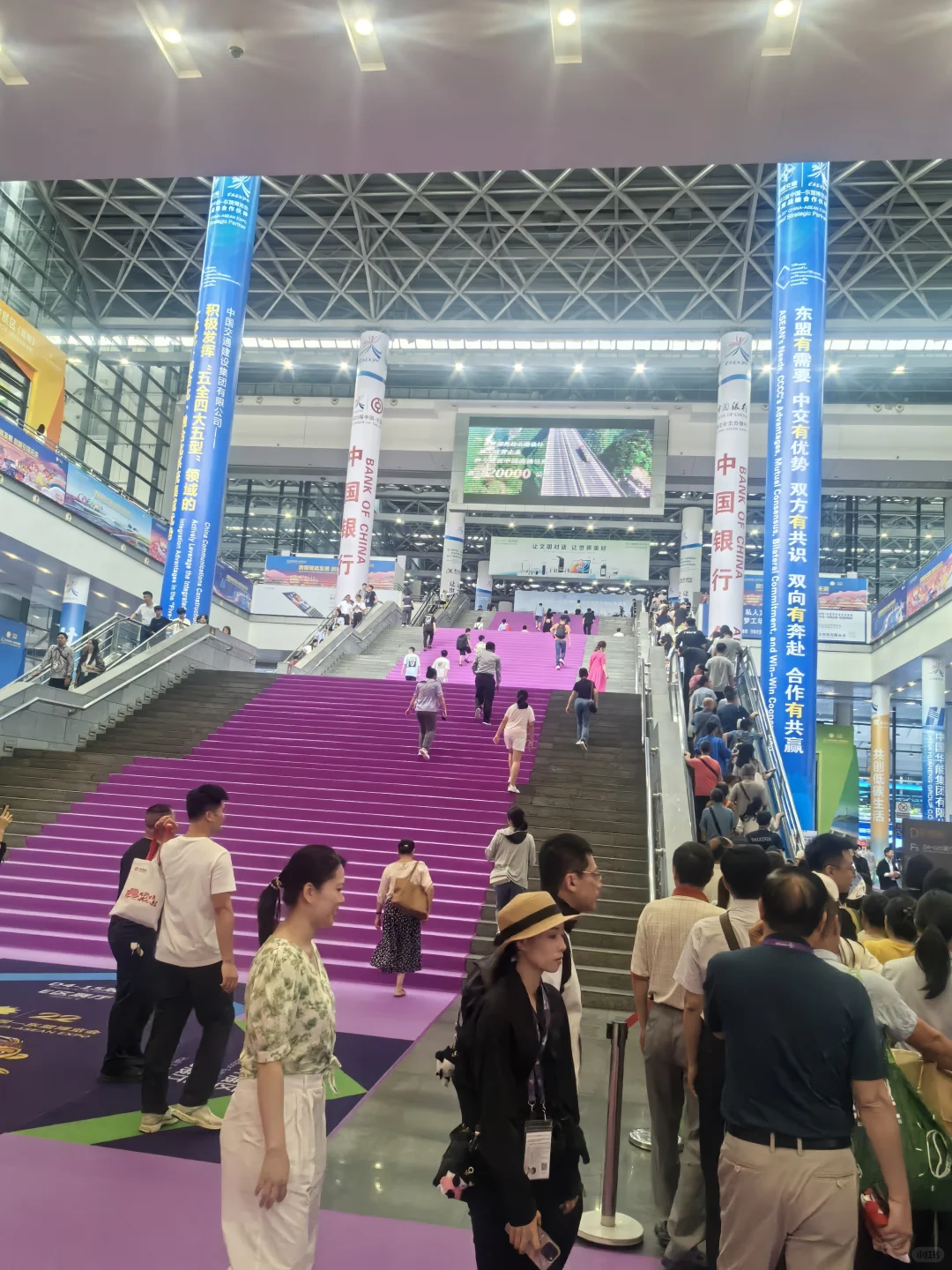 南宁东盟博览会,领略异域风情血拼各地靓货