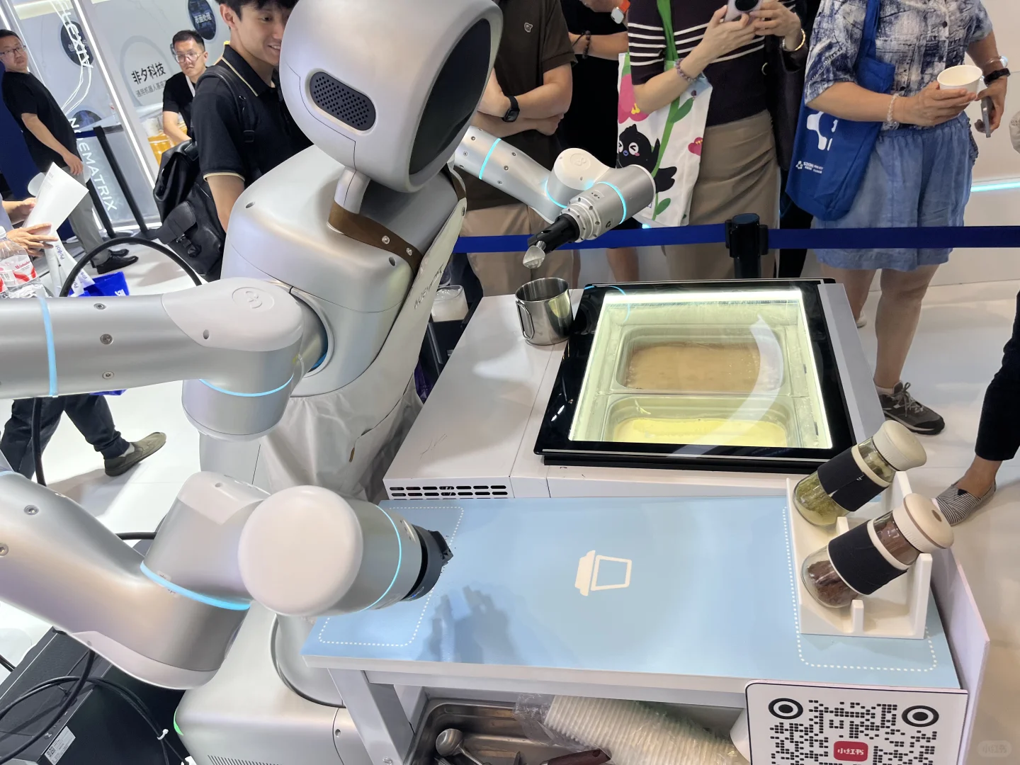 WAIC 2025薅羊毛记 & 我对具身智能的迷惑