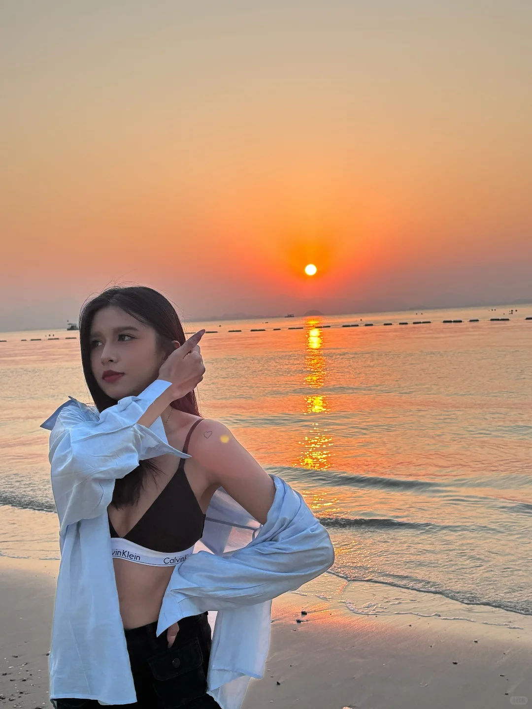 CK与海边日落简直是绝配?稳稳出片很安心