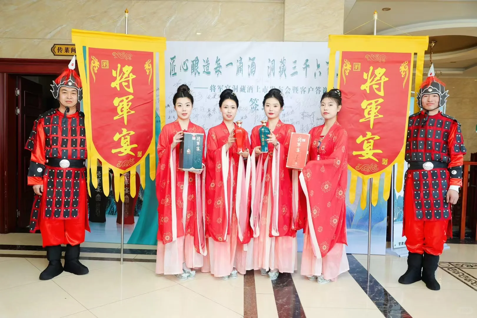 新乡广告制作 + 舞美 展会庆典全适配