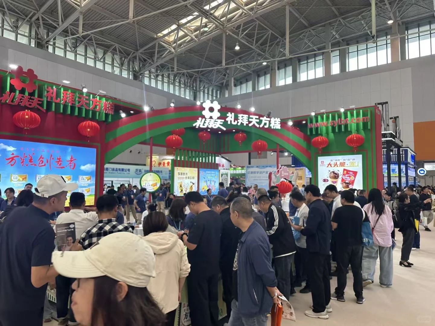 天津冰淇淋展会实况！！太丰富啦?