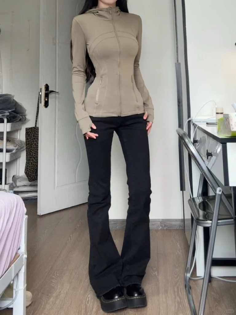 掐腰修身瑜伽服