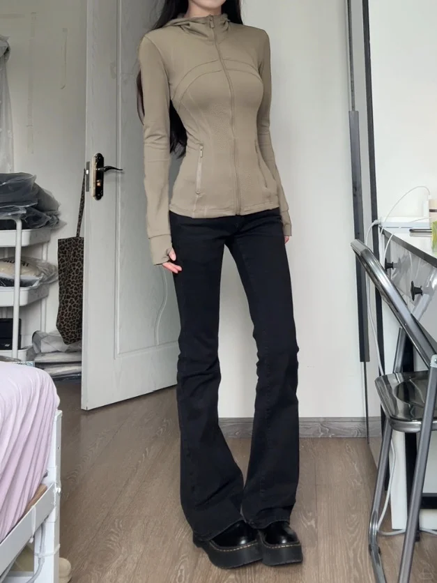 掐腰修身瑜伽服