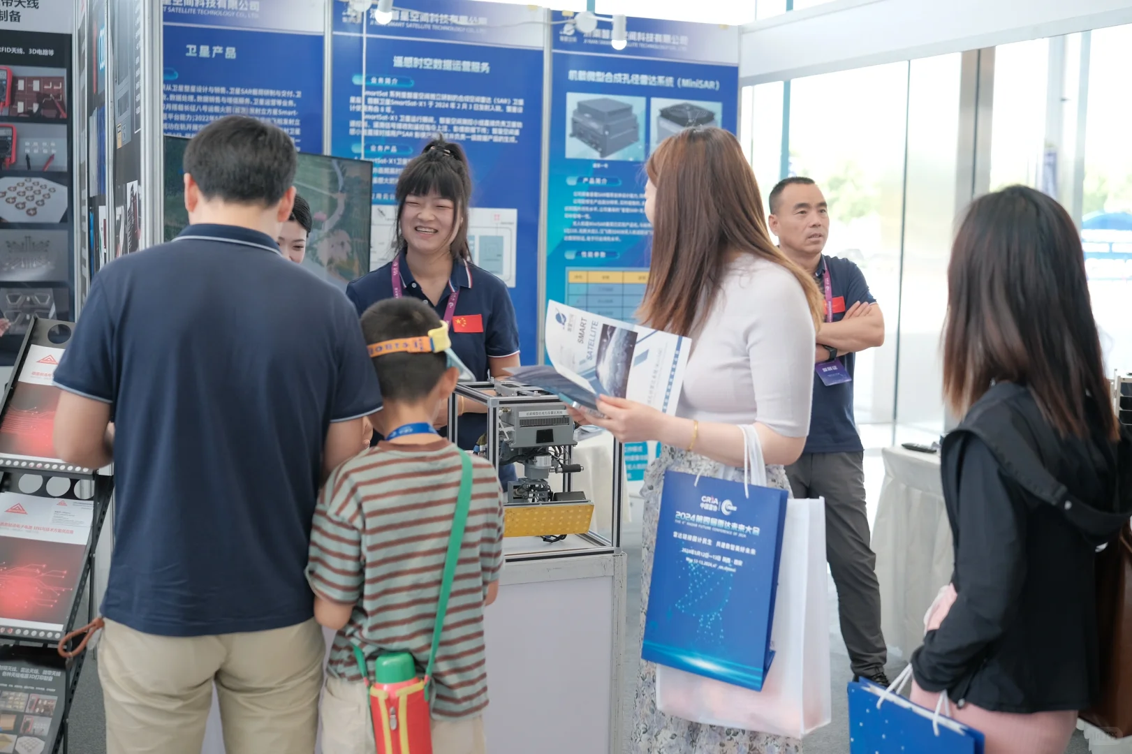 浐灞会展中心?文科生勇闯西安科技展