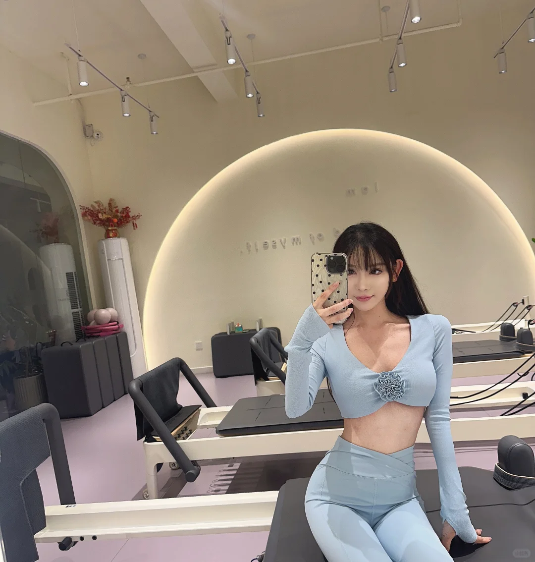 选出你心目中的瑜伽服