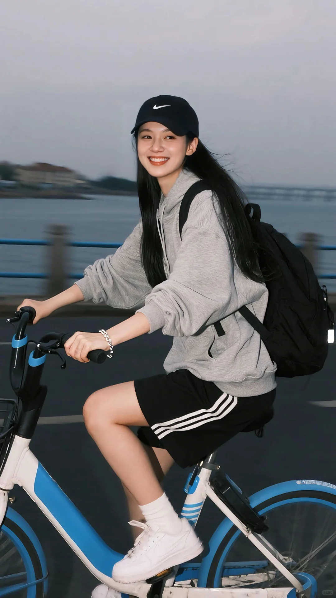 ?青岛海边｜让你美出圈的穿搭与拍照攻略?