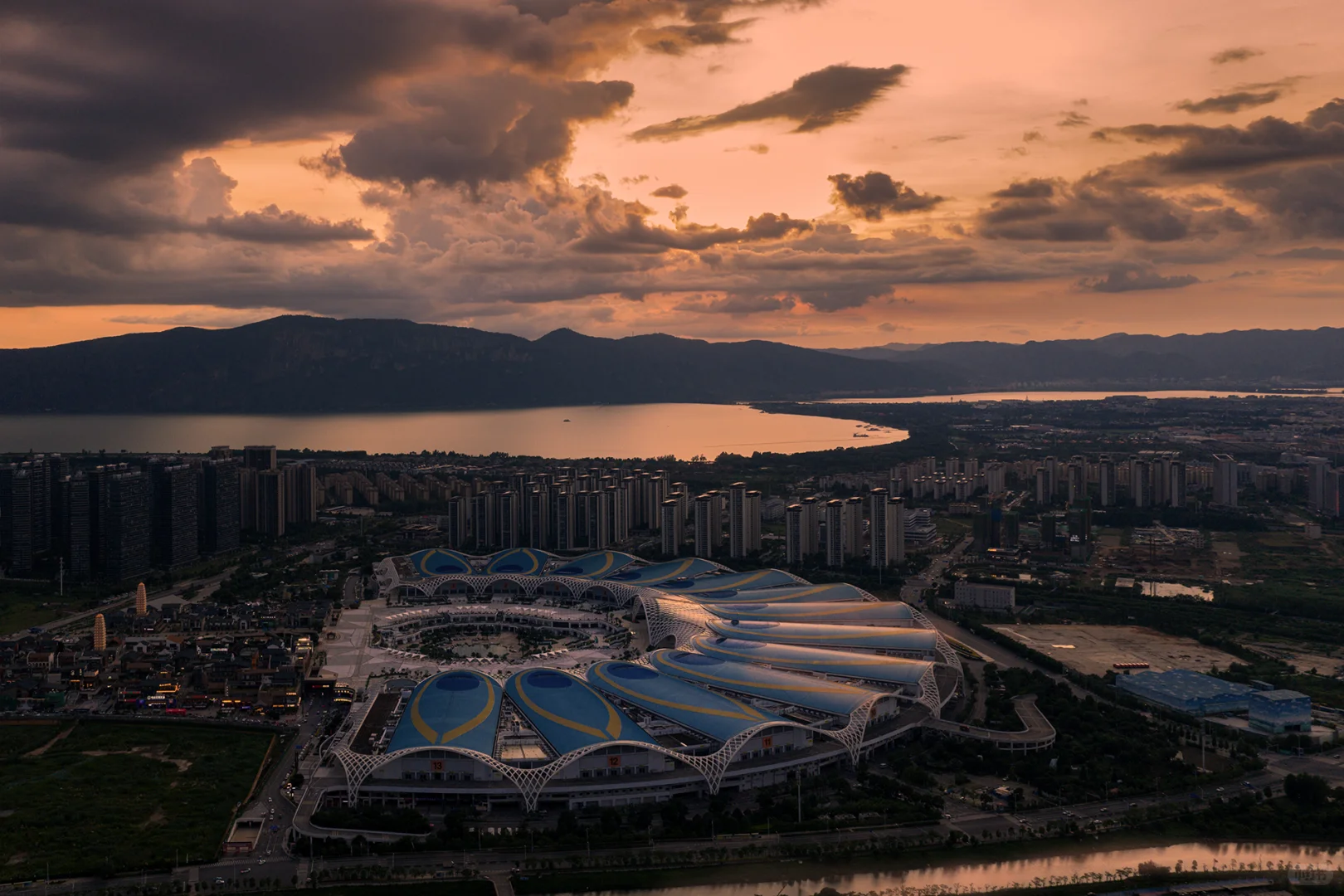 昆明滇池国际会展中心