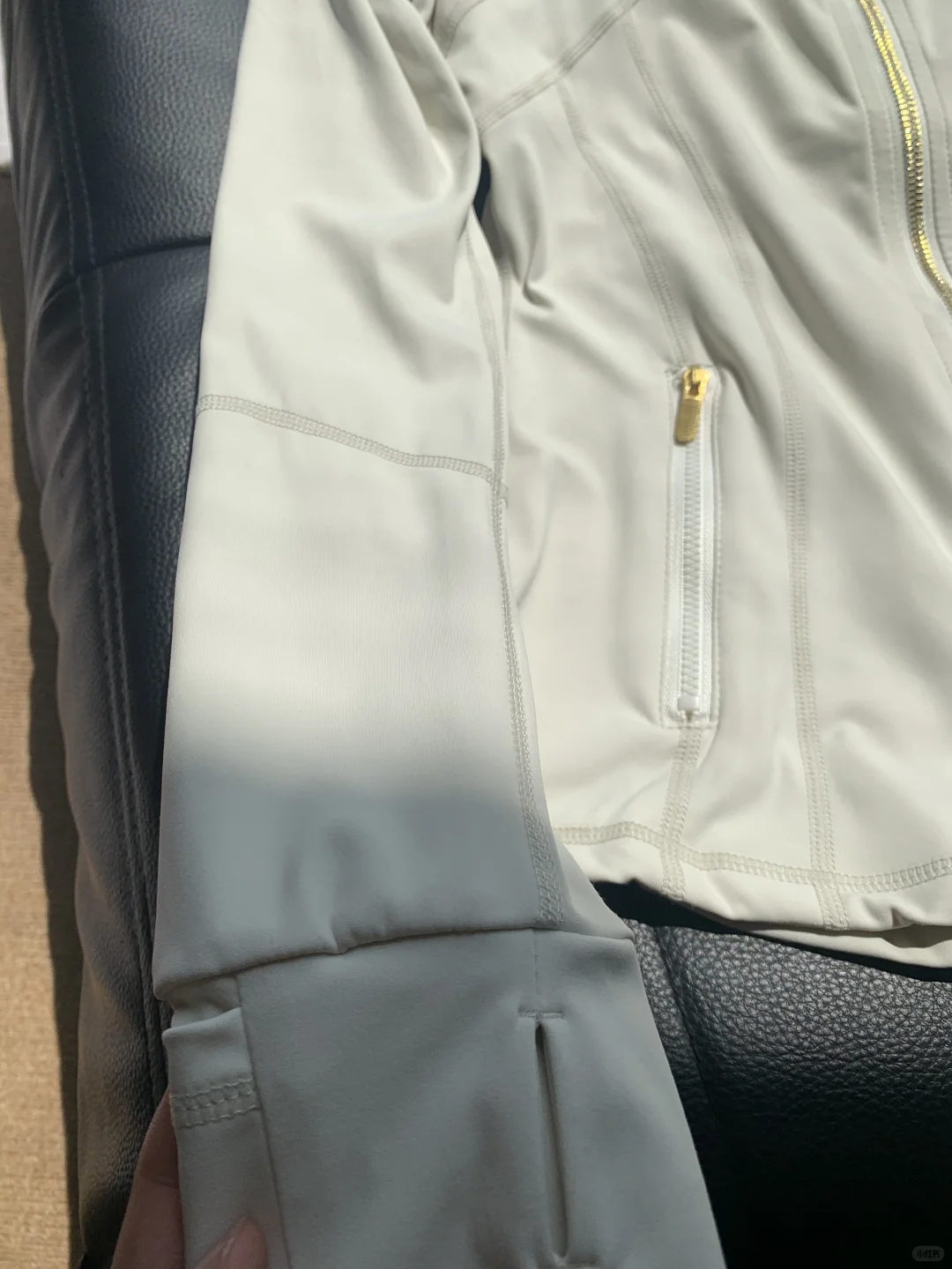 真是捡到宝了！这件瑜伽服！！显瘦绝了！