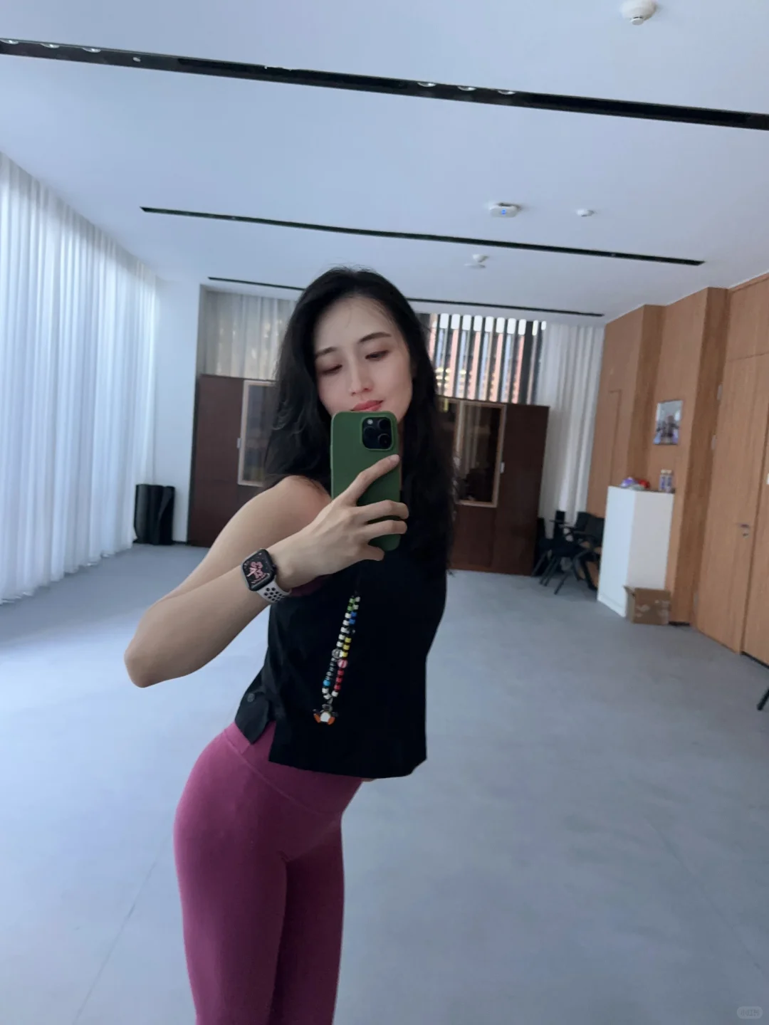 今天是正儿八经瑜伽服