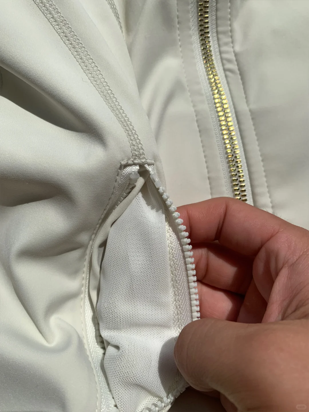 真是捡到宝了！这件瑜伽服！！显瘦绝了！