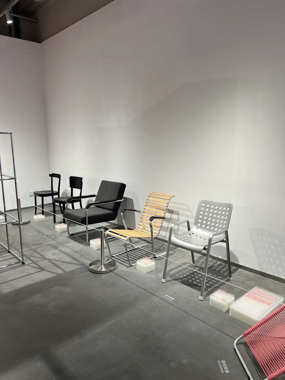 重庆人少免费！瑞士经典设计展