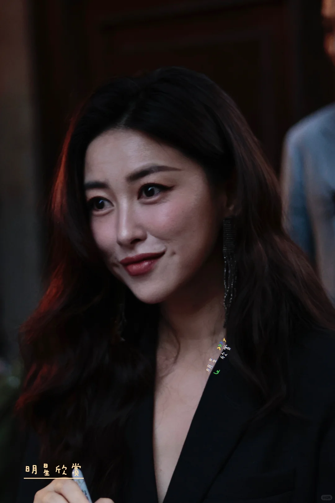 朱珠米兰拍了拍，亲和力满满