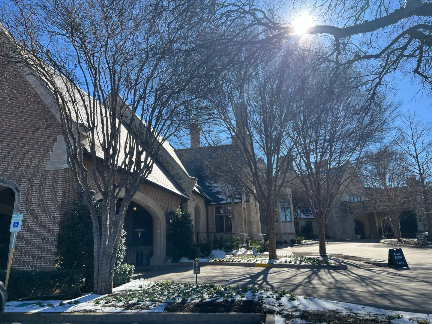 翻译的任务之外，见证一场上亿投资的诞生