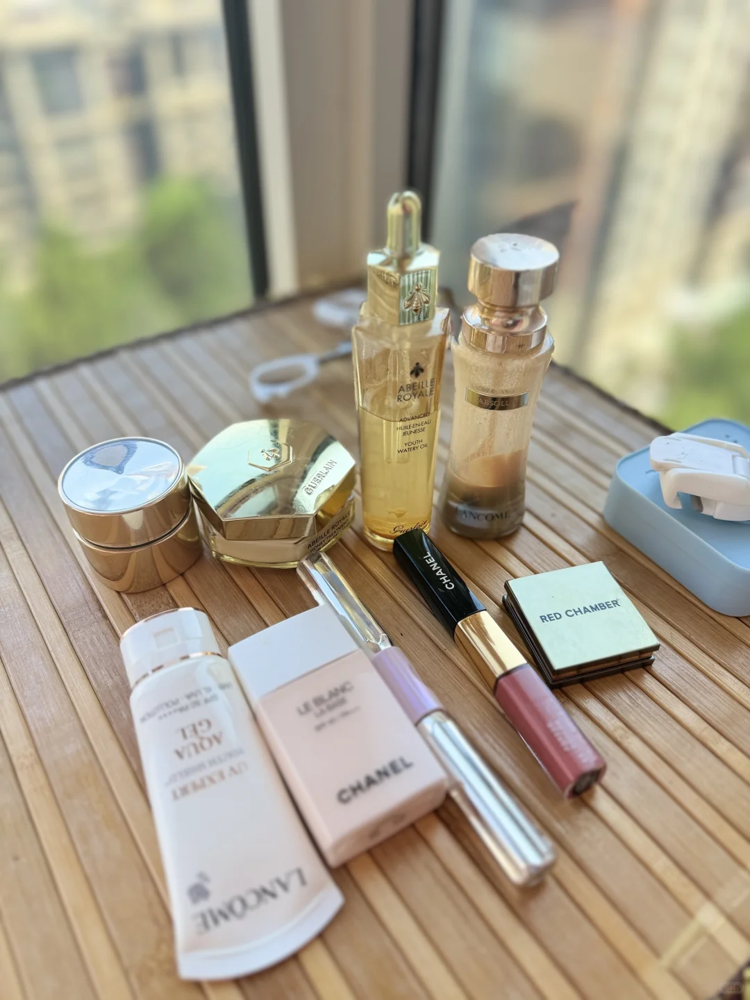 52岁 今日穿 化了淡妆容