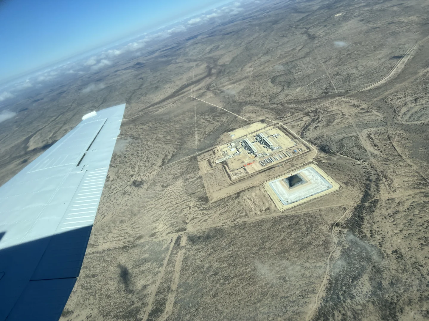 翻译的任务之外，见证一场上亿投资的诞生