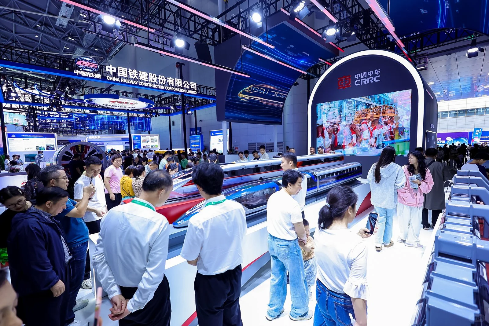 世界制造业大会-智能机器人群英会