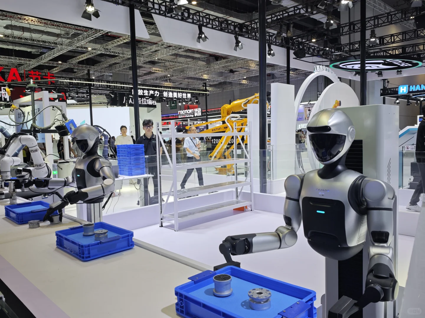 2025上海工博会：具身智能+AGV?