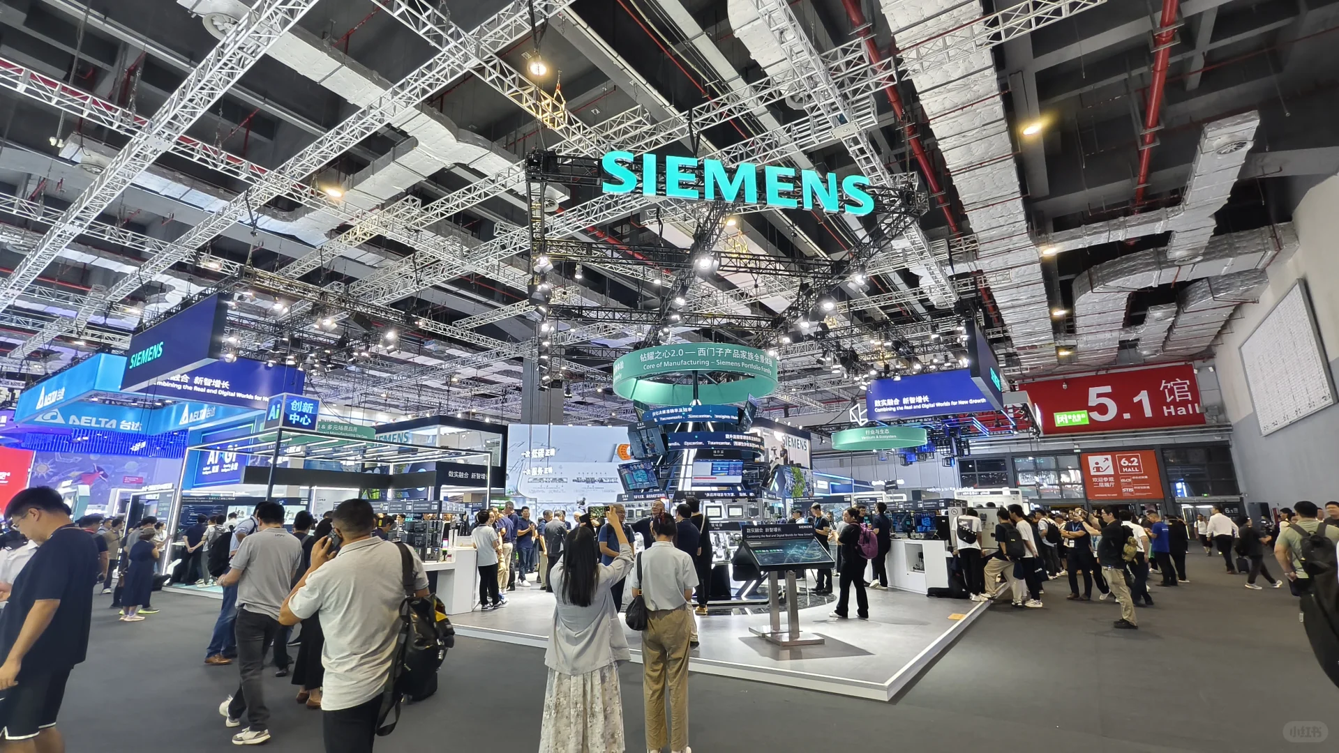 工博会展台首秀