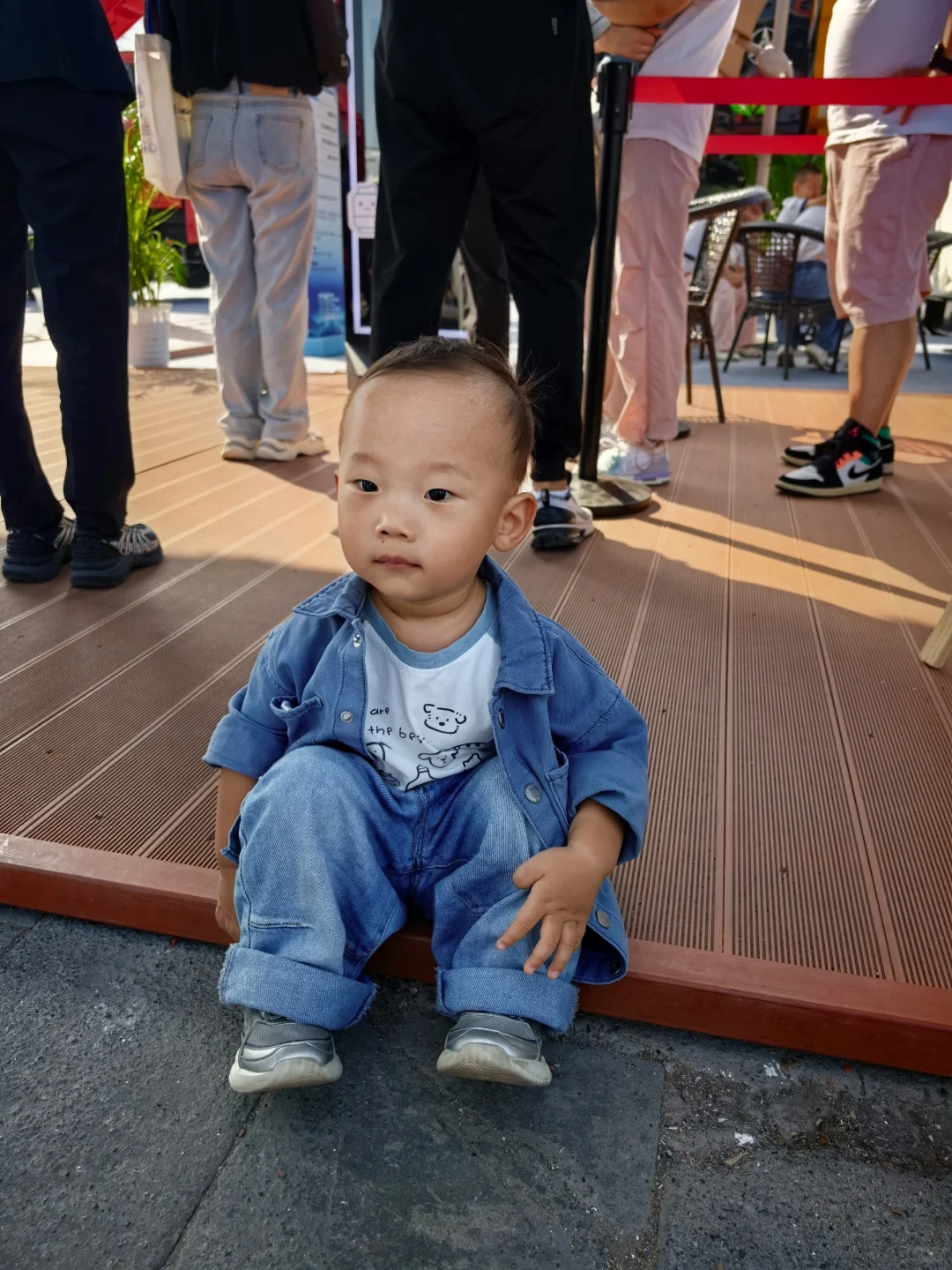 19月龄勇闯北京工程机械展