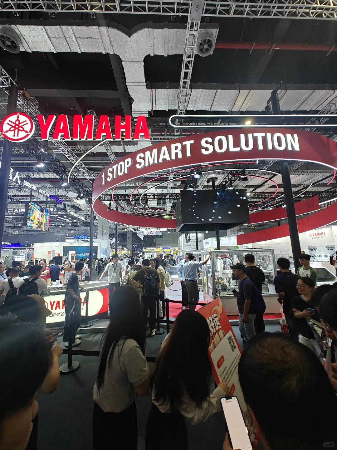 又到了看工业机器人展的季节?