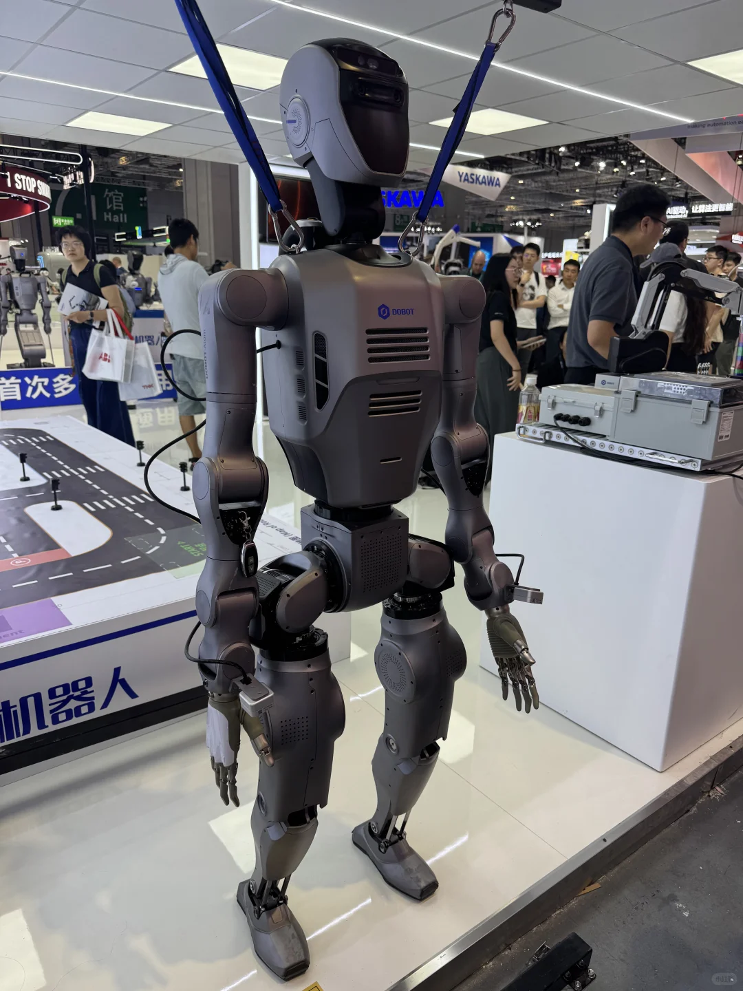 大二勇闯工博会