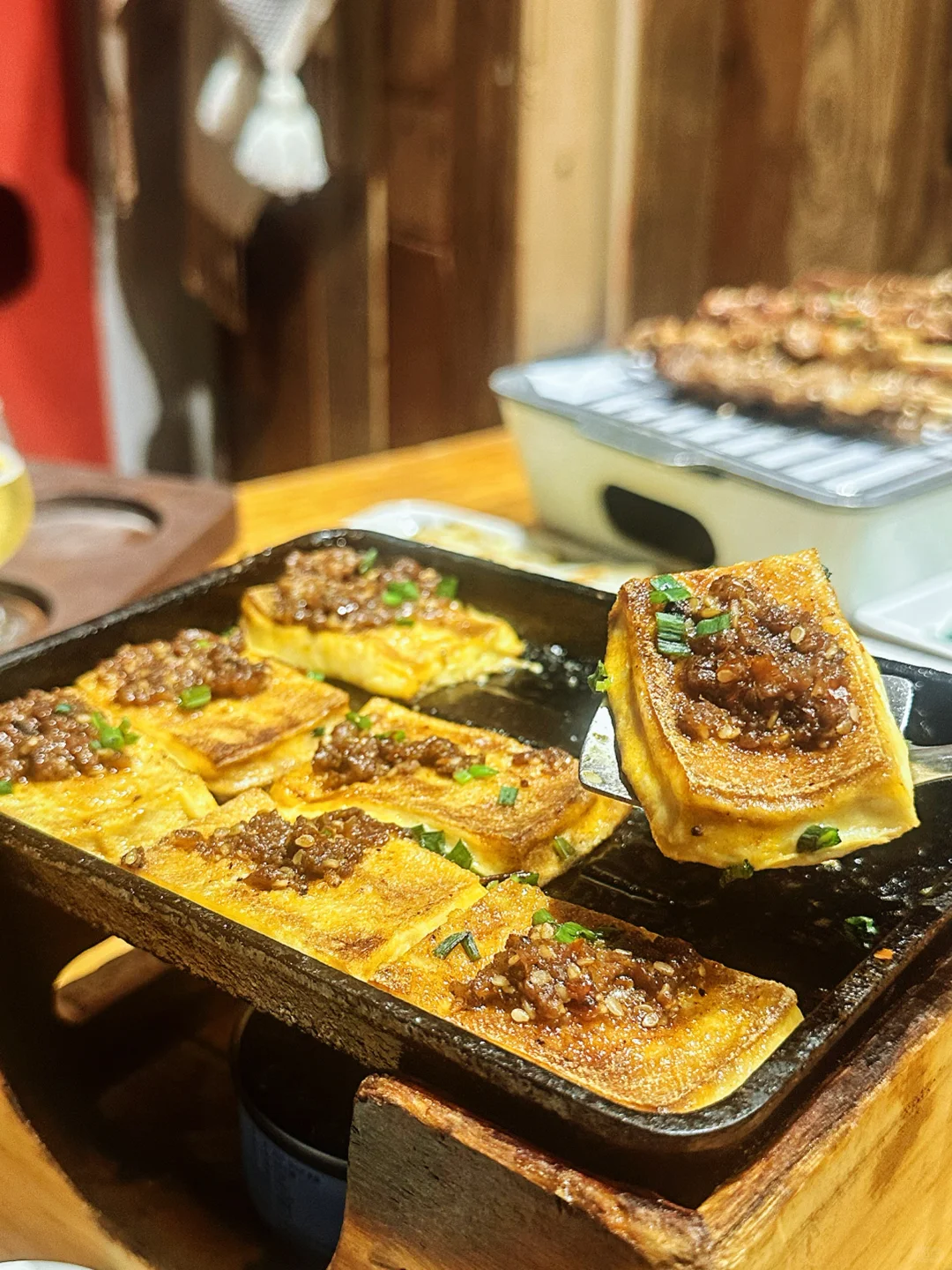 在宝山，人均80，能吃撑的de深夜食堂，i人必入