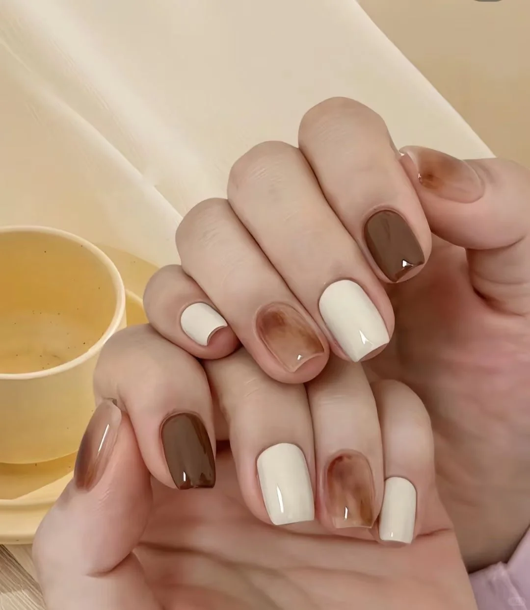 决定了！！！要做个漂亮美甲过国庆…