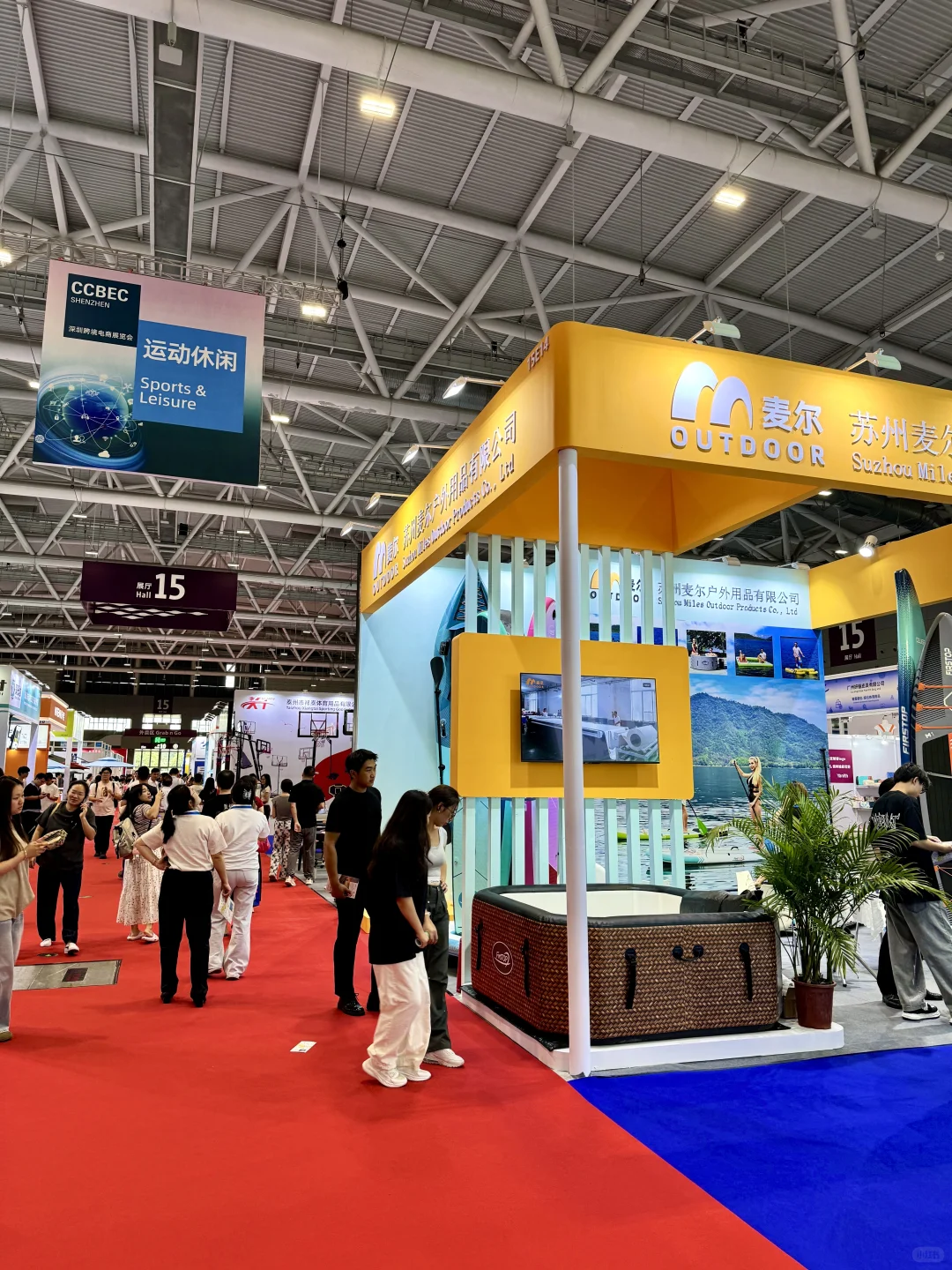 ?爆逛CCBEC跨境展！深圳不愧搞钱第一线～